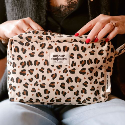 Trousse de toilette léopard coeur