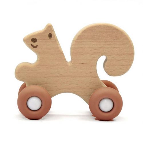 Petit écureuil en bois
